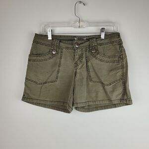 Union Bay Low Rise Cargo Shorts Olive Sz 9 Vintage Trendy Beach Summer Mini Y2K